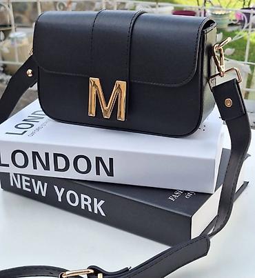 Torbe: Mona torbice samo 2800 dinara Kais 1700 dinara U setu 3800 dinara — 11