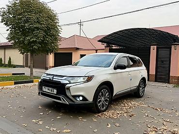 subaru levorg: Mitsubishi Outlander: 2017 г., 2.4 л, Автомат, Бензин, Кроссовер — 1