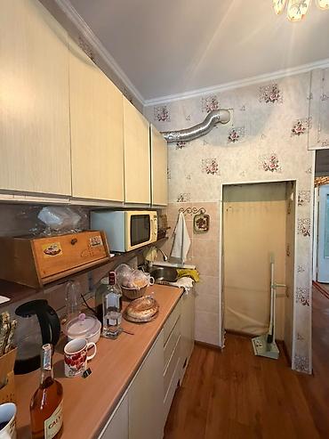 Продажа квартир: 3 комнаты, 62 м², Асанбай мкр 105 серия, 1 этаж — 6