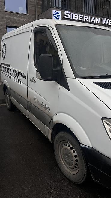 x class: Грузовой фургон Mercedes-Benz Sprinter (белый, короткая база — 2