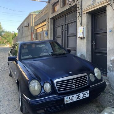азербайджан авто: Mercedes-Benz 230: 2.3 л | 1996 г. Седан
