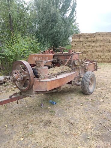 Тракторы МТЗ (Беларус): Трактор колесный с кабиной + прицепной пресс-подборщик для тюковки — 4