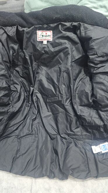 Zimske jakne: L, Jednobojni, Sa postavom, Perje — 3