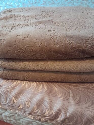 столица текстиля одеяло: Плед 3 шт по\ за 1шт

Размер 1.50×200

#плед