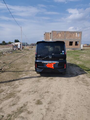обмен на дом в городе каракол: Honda Stepwgn: 2016 г., 1.5 л, Вариатор, Бензин, Минивэн