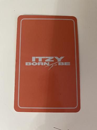 Искусство и коллекционирование: Юнитка Йеджи и Юны (ITZY) - BORN TO BE - Официальная фотокарта из — 2