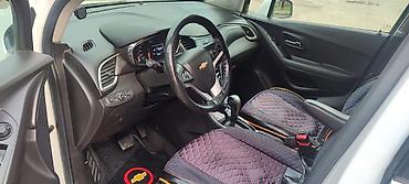 Chevrolet: Chevrolet Trax (LT) – kompakt krossover Xüsusiyyətlər: - Kuzov: ağ — 8