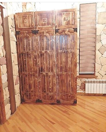 Restoran mebeli: Şiafın ölçüsü eni 70 sm, hündürlük 100 sm, iç derinliyi 40 sm. Qiymeti — 15