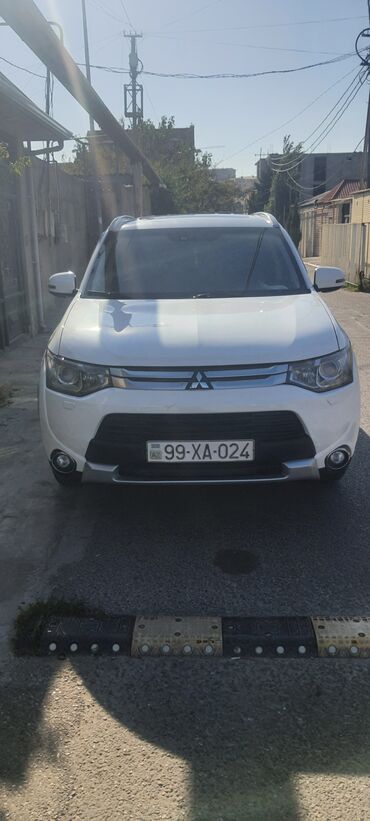 запчасти на паджеро 2: Mitsubishi Outlander: 2.4 л | 2014 г. Внедорожник