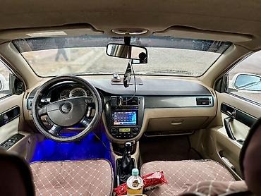 авто в такси: Daewoo Lacetti: 2003 г., 1.6 л, Механика, Бензин, Седан — 5