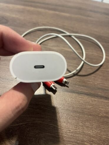 Тарелки: Беспроводное зарядное устройство Apple, > 20 Вт, Новый