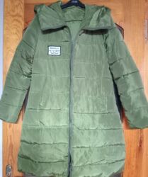 женские зимние спортивные куртки: Kurtkalar.Qadın üçün.Bershka.Nike.Bershka.hamısı S razmerdir,amma m və