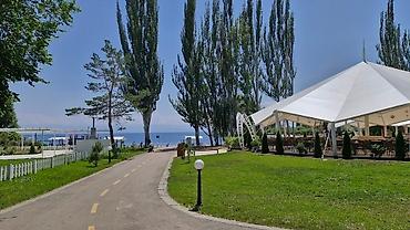 зона оддыха: Аренда квартиры на Иссык-Куле, Chaika Resort, Сары-Ой, 4 места, Цена Целиком за жилье — 8