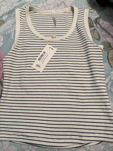 Sviterlər: Crop mayka yeni razmer M