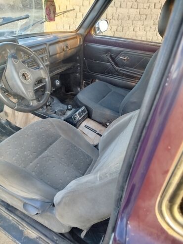 скутер цена в бишкеке: ВАЗ (ЛАДА) 4x4 Niva: 2003 г., 1.7 л, Механика, Бензин, Купе