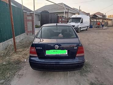 Унаа: Volkswagen Bora: 2002 г., 2 л, Кол менен иштөөчү, Бензин, Седан — 4