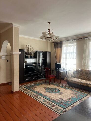 дома в арашане: Дом, 350 м², 10 комнат, Агентство недвижимости, Старый ремонт