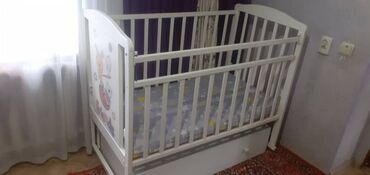 мантия для детей: Детский манеж в идеальном состоянии не битый не крашеный снизу место