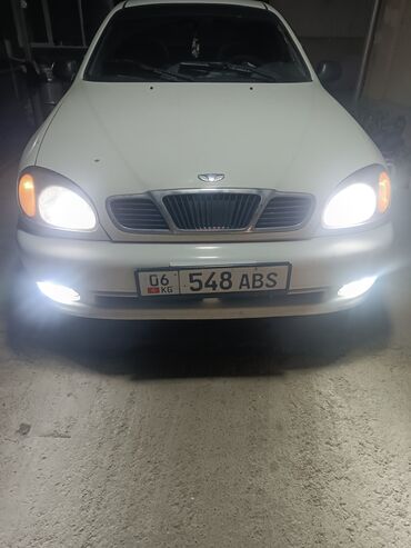 сдаю машину последующим выкупом: Daewoo Lanos: 1999 г., 1.5 л, Механика, Бензин, Седан