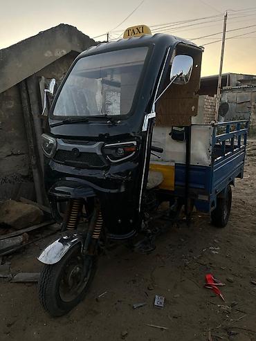 dort teker motor: SHANYANG üçtəkərli yük motosikleti (kabinli) - Marka/model: Shanyang — 8