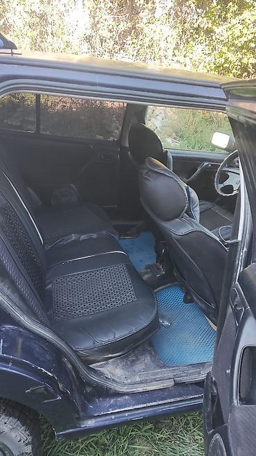 арзан матиз 1: Volkswagen Vento: 1993 г., 1.8 л, Кол менен иштөөчү, Бензин, Седан — 6