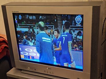 hisense smart tv: Ideal veziyyetdedir, hec bir problem yoxdur. Goruntu keyfıyyeti ve