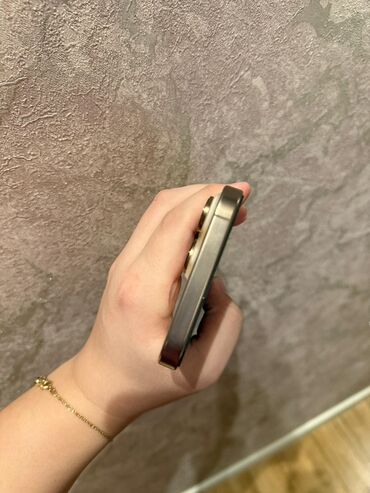 Apple iPhone: IPhone 14 Pro, Qızılı, Simsiz şarj — 8