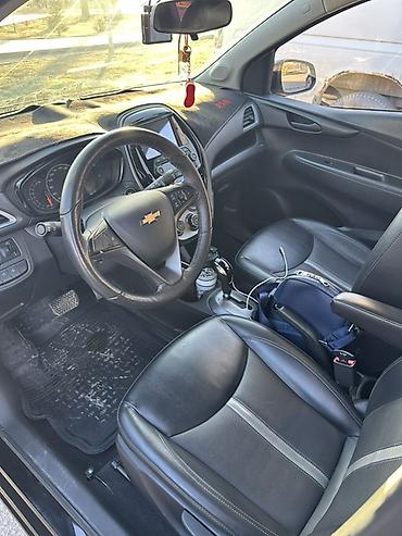 Chevrolet: Chevrolet Spark: 2018 г., 1 л, Автомат, Бензин, Хэтчбэк — 4