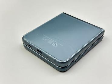 Уюлдук телефондор жана аксессуарлар: Samsung Galaxy Z Flip 3, Колдонулган, 256 ГБ, түсү - Көк, 2 SIM, eSIM — 4