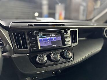 Toyota: Toyota RAV4: 2017 г., 2.5 л, Бензин, Кроссовер — 12