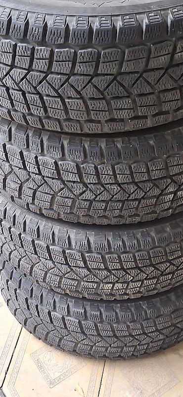 Шины: Шины 235 / 60 / R 18, Зима, Б/у, Комплект, Легковые, Maxxis — 2