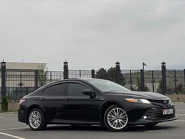 Toyota: Toyota Camry: 2018 г., 2.5 л, Гибрид — 2