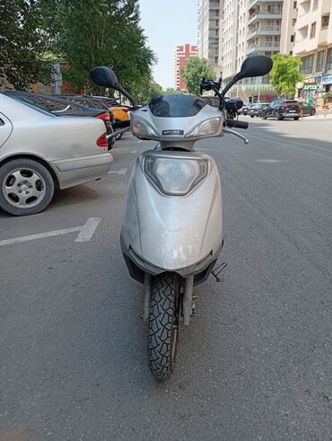 Digər Avtomobillər: RKS SPONTİNİ 110 Moped texniki saz vəziyyətdədir. Zaslonka/Farsunka