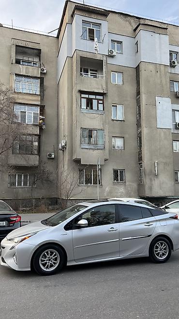 Toyota: Toyota Prius: 2018 г., 1.8 л, Вариатор, Гибрид, Седан — 5