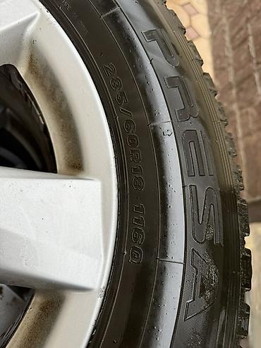 d 110: Колеса в сборе 285 / 60 / R 18, Зима, Б/у, Комплект, Внедорожные (АТ/МТ), Литые, отверстий - 5 — 6