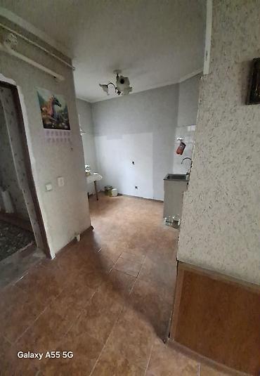 Сдаётся дом с отдельной кухней и тримя комнатами. Планировка