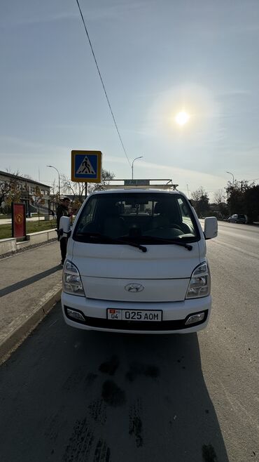 Hyundai: Hyundai Porter: 2021 г., 2.5 л, Автомат, Дизель, Бус — 3