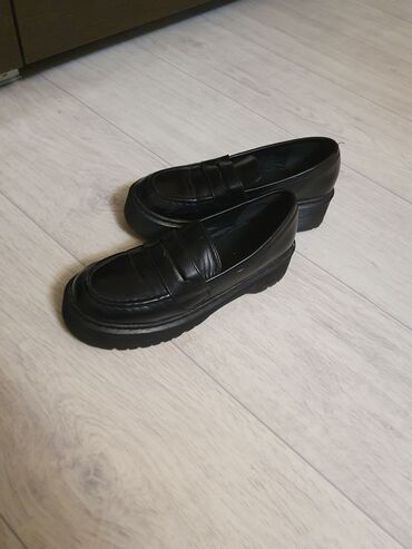 черные туфли: Туфли 38, цвет - Черный