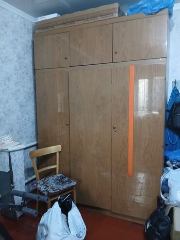 Спальные гарнитуры: Спальный гарнитур, Двуспальная кровать, ДСП, цвет - Коричневый at lalafo.kg — 7 Спальные гарнитуры: Спальный гарнитур, Двуспальная кровать, ДСП, цвет - Коричневый — 7