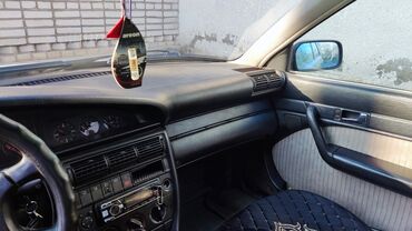 Audi: Audi S4: 1992 г., 2.3 л, Механика, Бензин, Седан