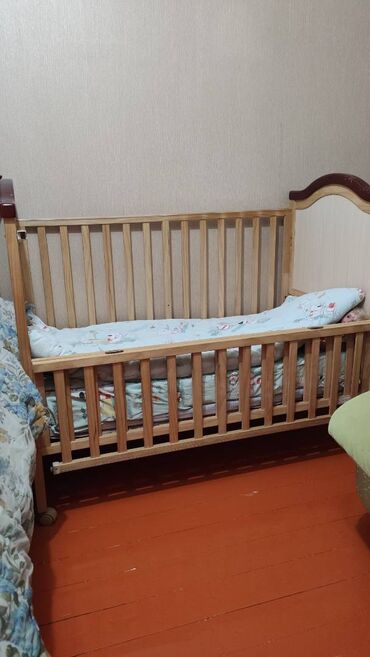 балдахин на детскую кроватку: Продаю детскую кровать с люлькой. Есть балдахин. Б/у в хорошем
