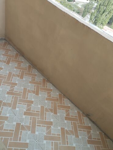 Gigiyenik duşlar: Mənzildə sanitar qovşaq və eyvanlar - Sanitar qovşaq: divardan asma — 3