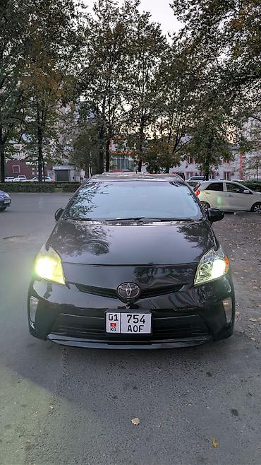 volkswagen phaeton: Toyota Prius: 2013 г., 1.8 л, Вариатор, Гибрид, Хэтчбэк — 2