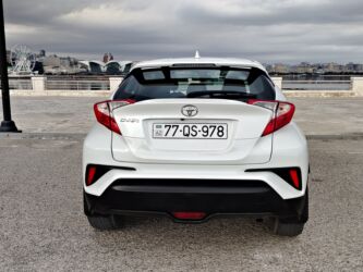 Toyota: Toyota C-HR: 2 l | 2018 il Hetçbek — 9