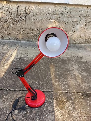 posta kula: Stolna/desktop radna lampa sa podesivim krakovima – crvena - Klasičan — 3