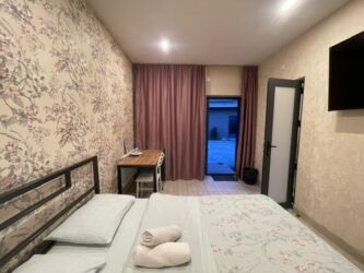 продаю дом бишкек чон арык: Студия, Душевая кабина, Постельное белье, Кондиционер