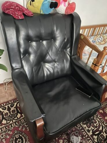 Комплекты мягкой мебели: Комплект мягкой мебели, Б/у, Самовывоз, цвет - Белый at lalafo.kg — 4 Комплекты мягкой мебели: Комплект мягкой мебели, Б/у, Самовывоз, цвет - Белый — 4