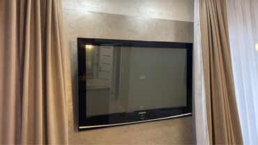 пульт для телевизора самсунг: Продам Samsung 42 дюйма оригинал. Не включается 3999 сом В комплекте