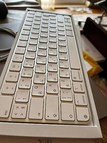 dell notbuk: 2. Apple Magic Keyboard with Touch ID (az işlənmiş) Type-c ilə birgə - — 3