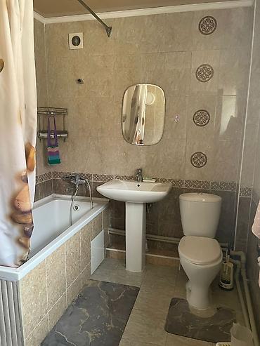 osh hostel: В районе пересечения проспекта Жибек Жолу и улицы Ахматбека Суюмбаева — 6